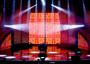 vnitřní obrazovky - led obrazovka - velkoplošná obrazovka - interiérová obrazovka - led obrazovky
